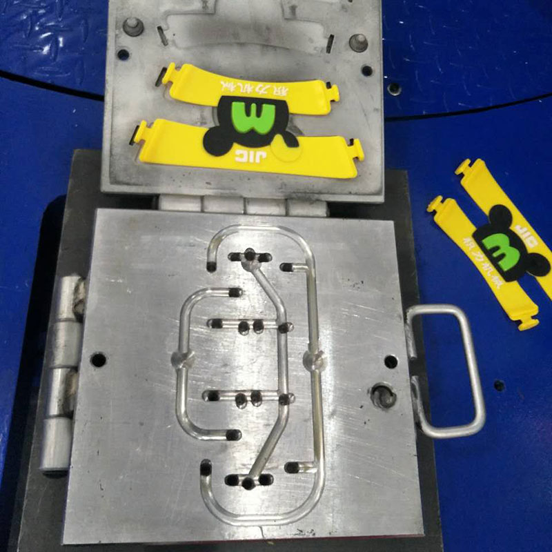 Moldes para la fabricación de calzado de PVC