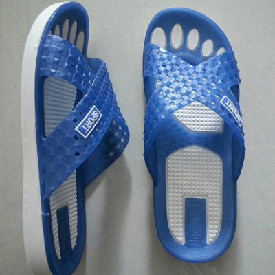 Inyectora de PVC para Pantuflas, de Dos Colores